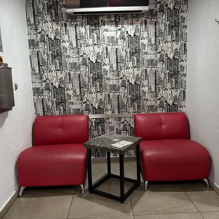 Kuboz Motor Hotel Запопан Екстериор снимка